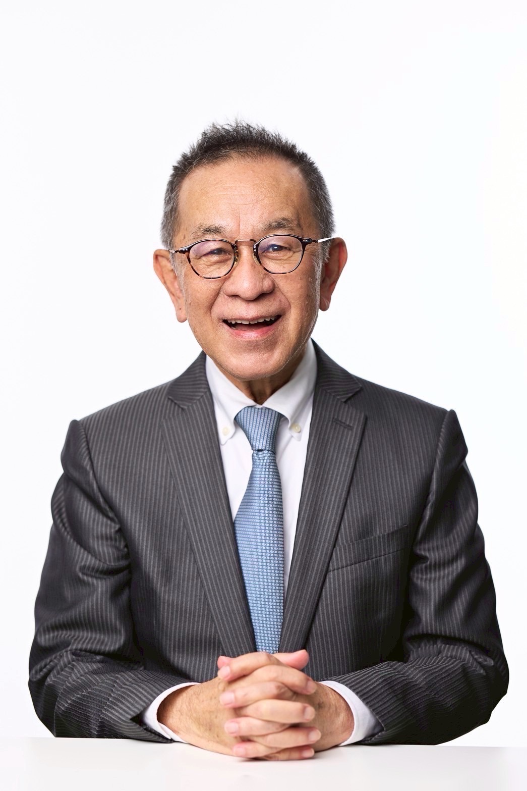 つきやま歯科グループ 会長 築山雄次